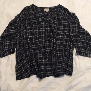 Super cute plaid loose fitting top